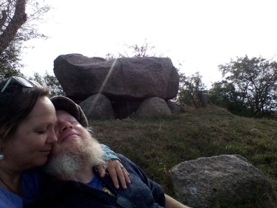 Frank an den Dolmen