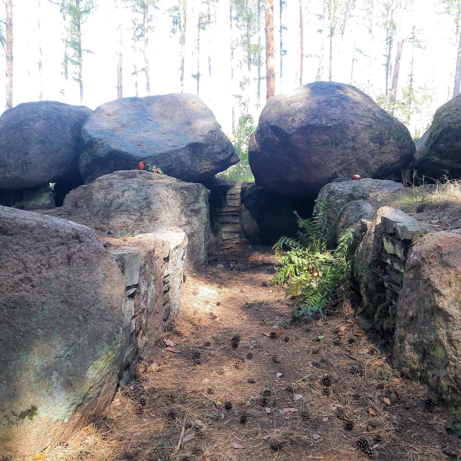 Dolmen_HDL_Eingang