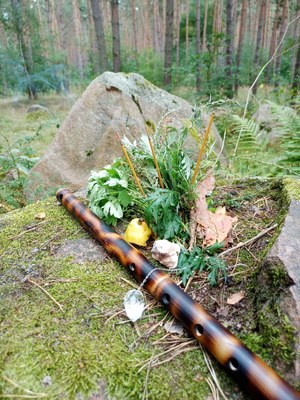 Flöte am Dolmen