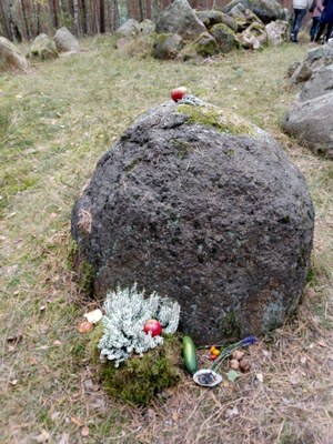 Dolmen_neu_03 null