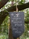 Erinnerungstafel an Christian Rätsch am Ahnenbaum